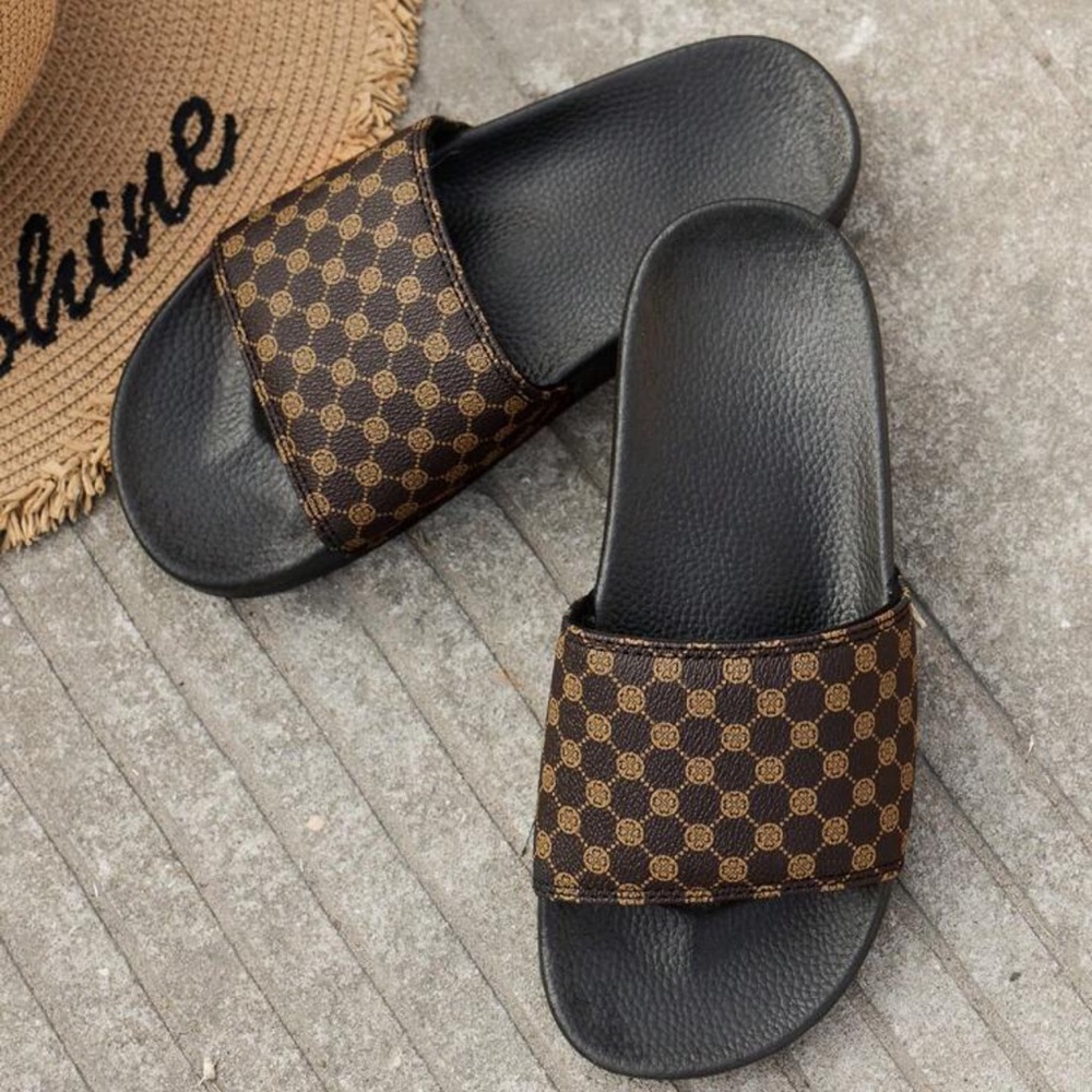 Fashionable Open Toed Beach‎ Sandal